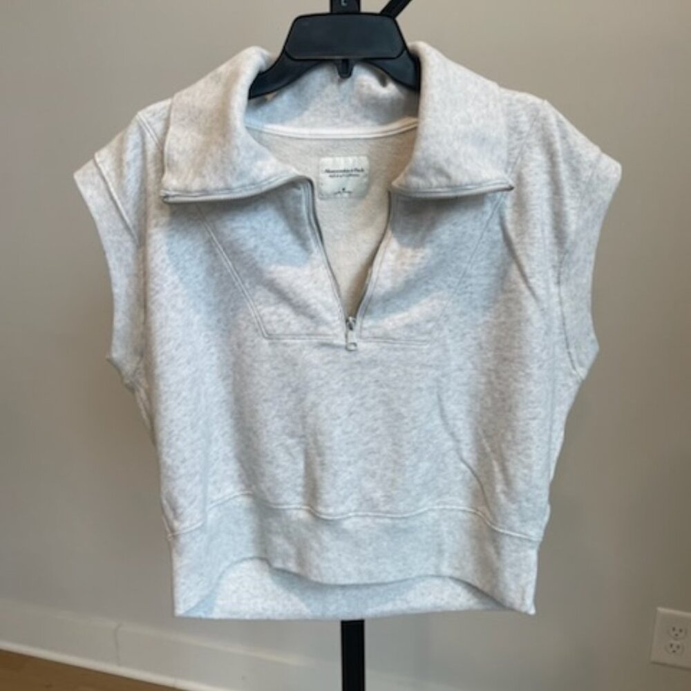 Abercrombie & Fitch Soft Fleece Cropped Quarter Zip Sleeveless Size Medium